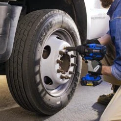 Kobalt 24-Volt XTR Brushless High Torque Impact Wrench Kit (battery And Charger Included) -tool 1518745 16265322